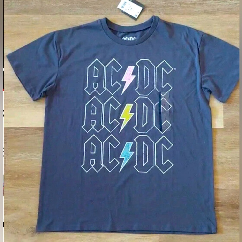 AC/DC Grayson Threads Women's Graphic T-Shirt XL Gray NWT Concert Rock